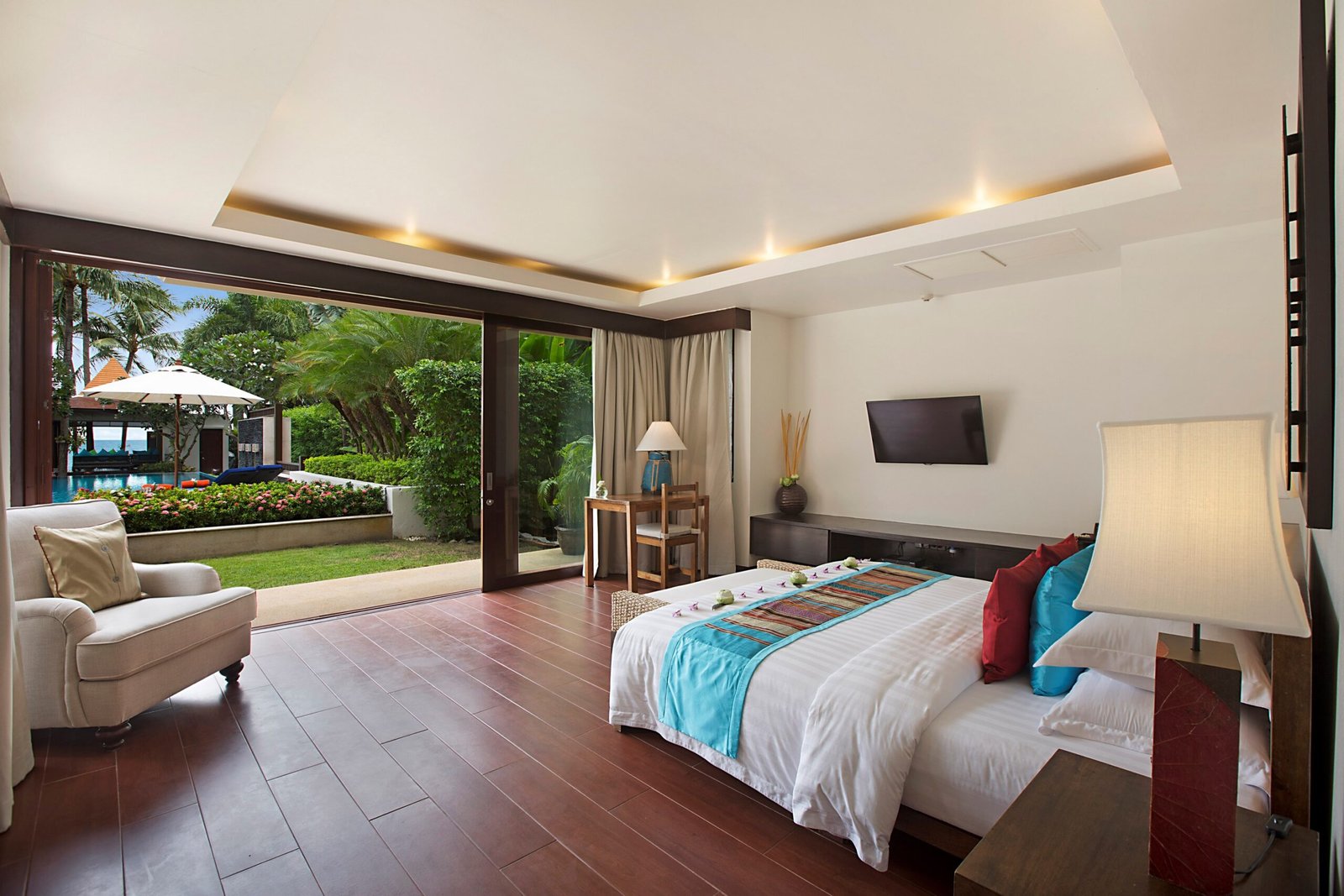 Baan Samlarn - View 2