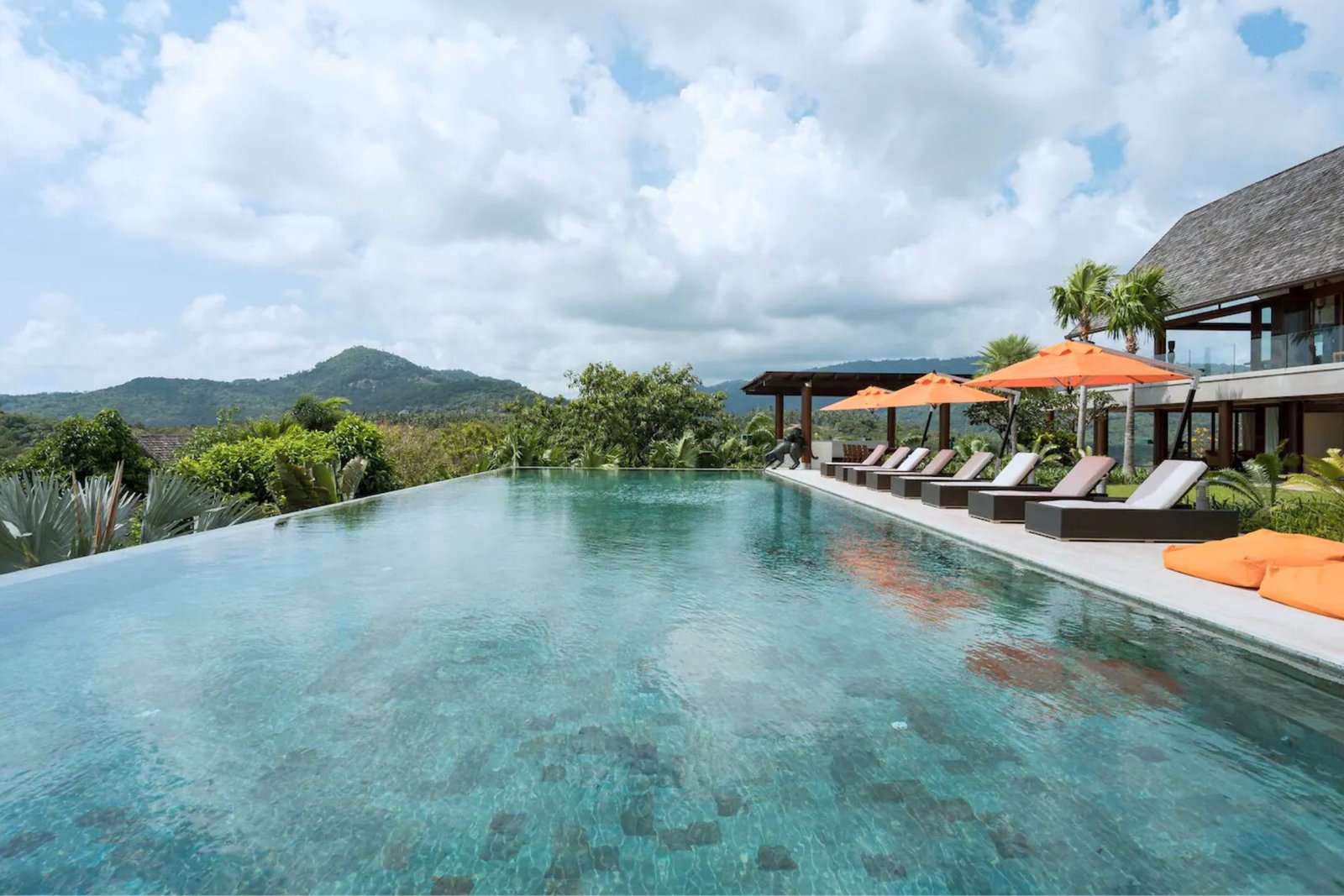 Praana Residence - Main View